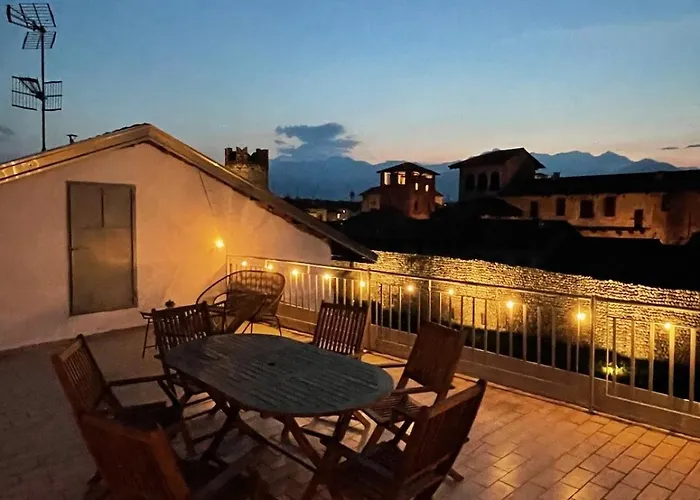 La Terrazza Sul Ricetto Guest Apartamento *